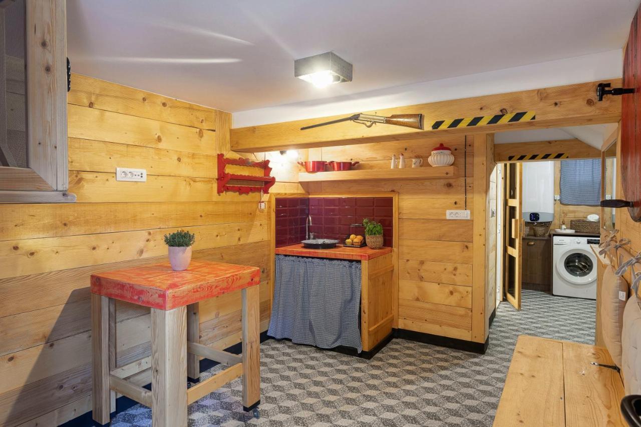 Normabel Relaxing With Heated Pool And Sauna Villa