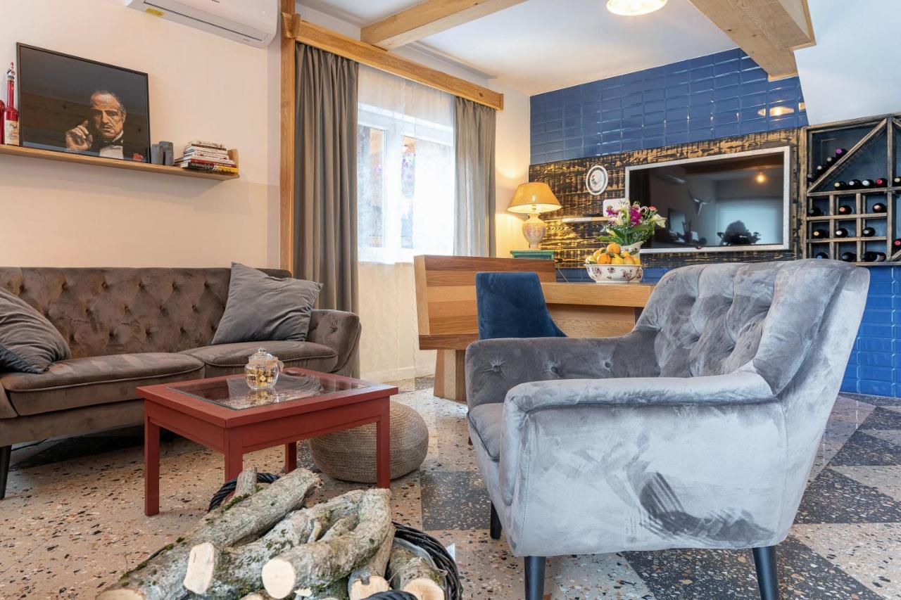Normabel Relaxing With Heated Pool And Sauna Villa Zrnovnica
