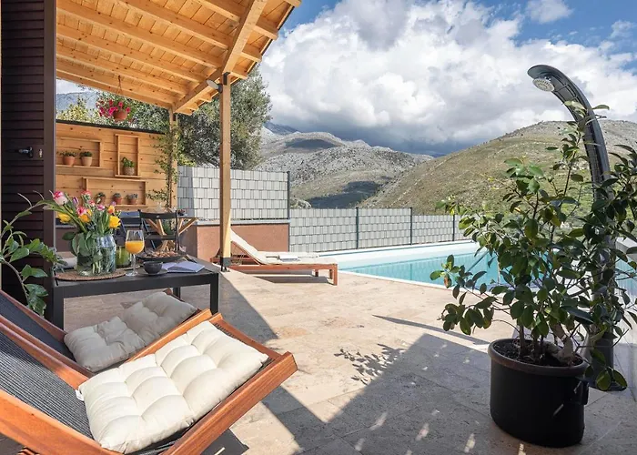 Normabel Relaxing Villa With Heated Pool And Sauna